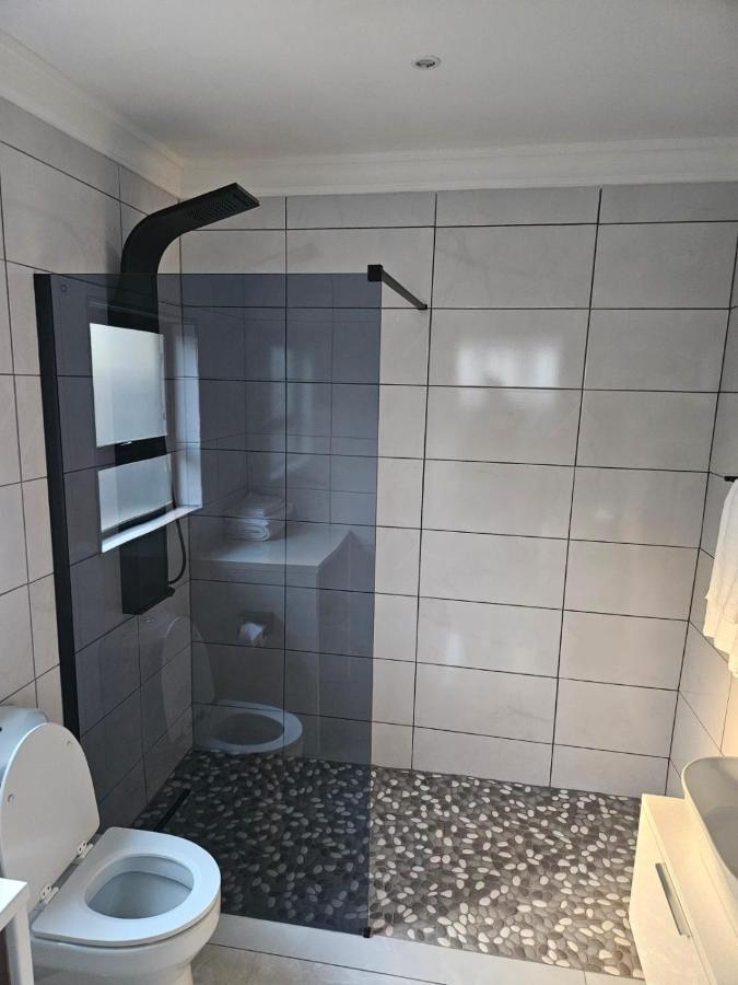 Nicky'S Guest House Роодепоорт Екстериор снимка